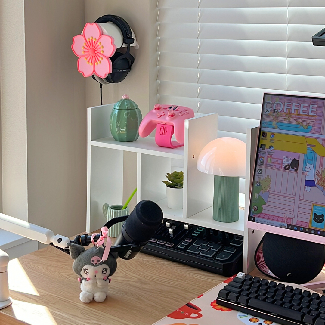 Starter Pack Sakura Headphone Holder (2nd Chance- small flaws or defects on print)