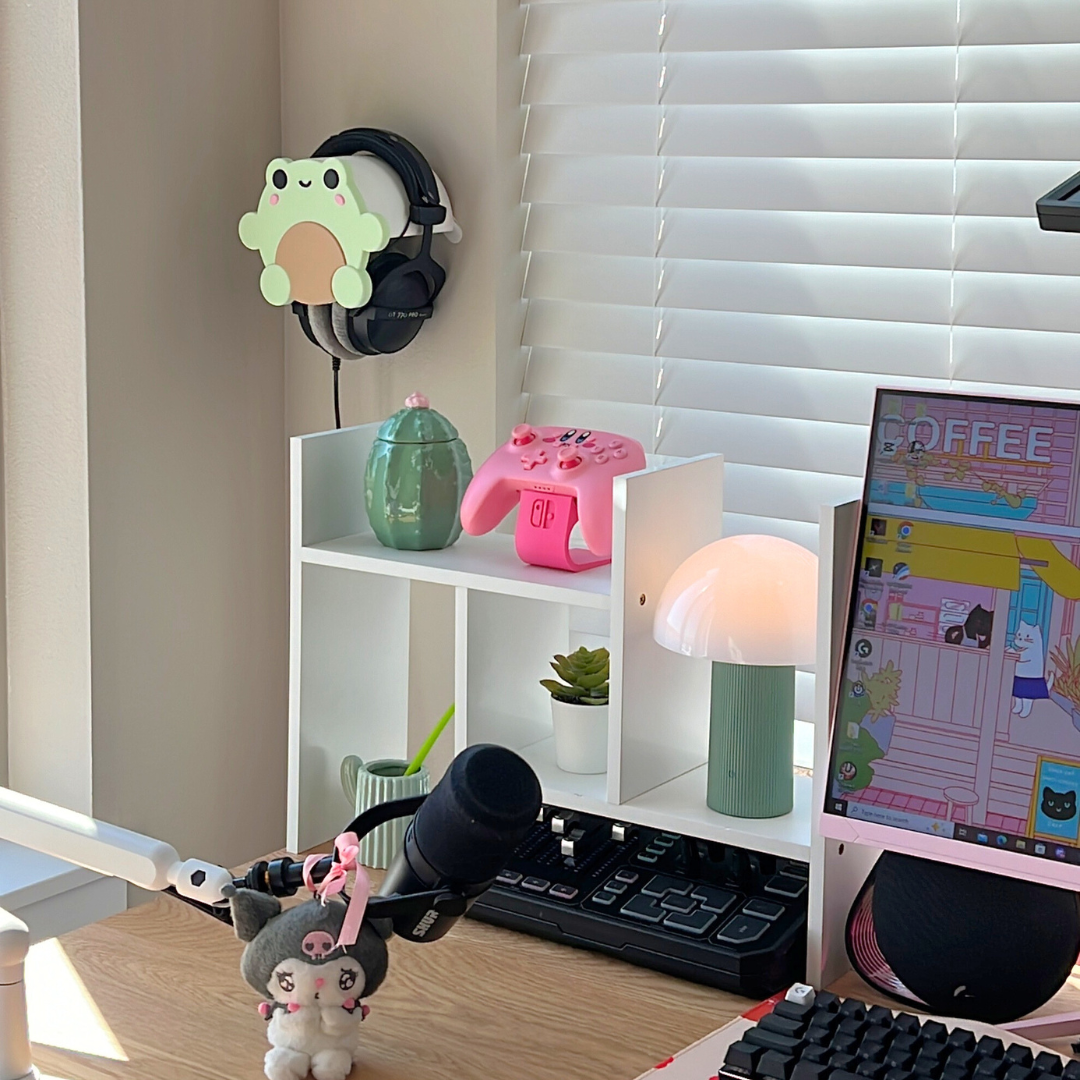 Starter Pack Mushroom Frog Headphone Holder