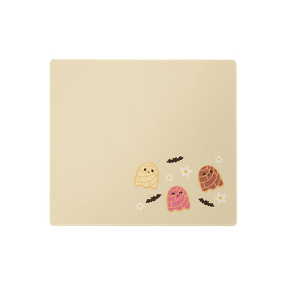 Concha Ghost Tan Simple Desk Mat