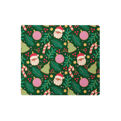 Green Navidad Pan Desk Mat